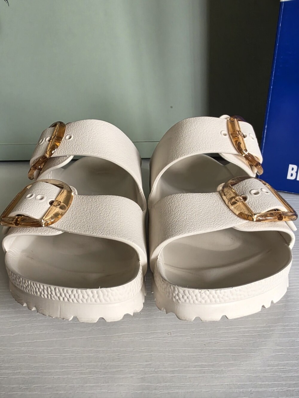 Birkenstock Unisex Arizona EVA Sandals - White with Buckles - Picture 4 of 15